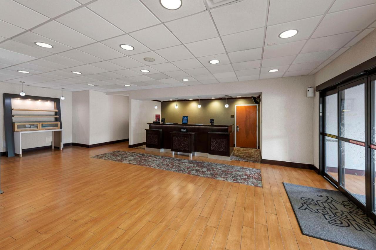 Hampton Inn Nanuet Extérieur photo